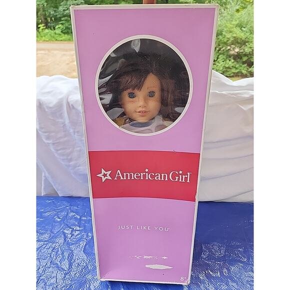 American Girl 18" Doll GRACE THOMAS Brunette Freckles Julie Albright Outfit /Box - Picture 8 of 8